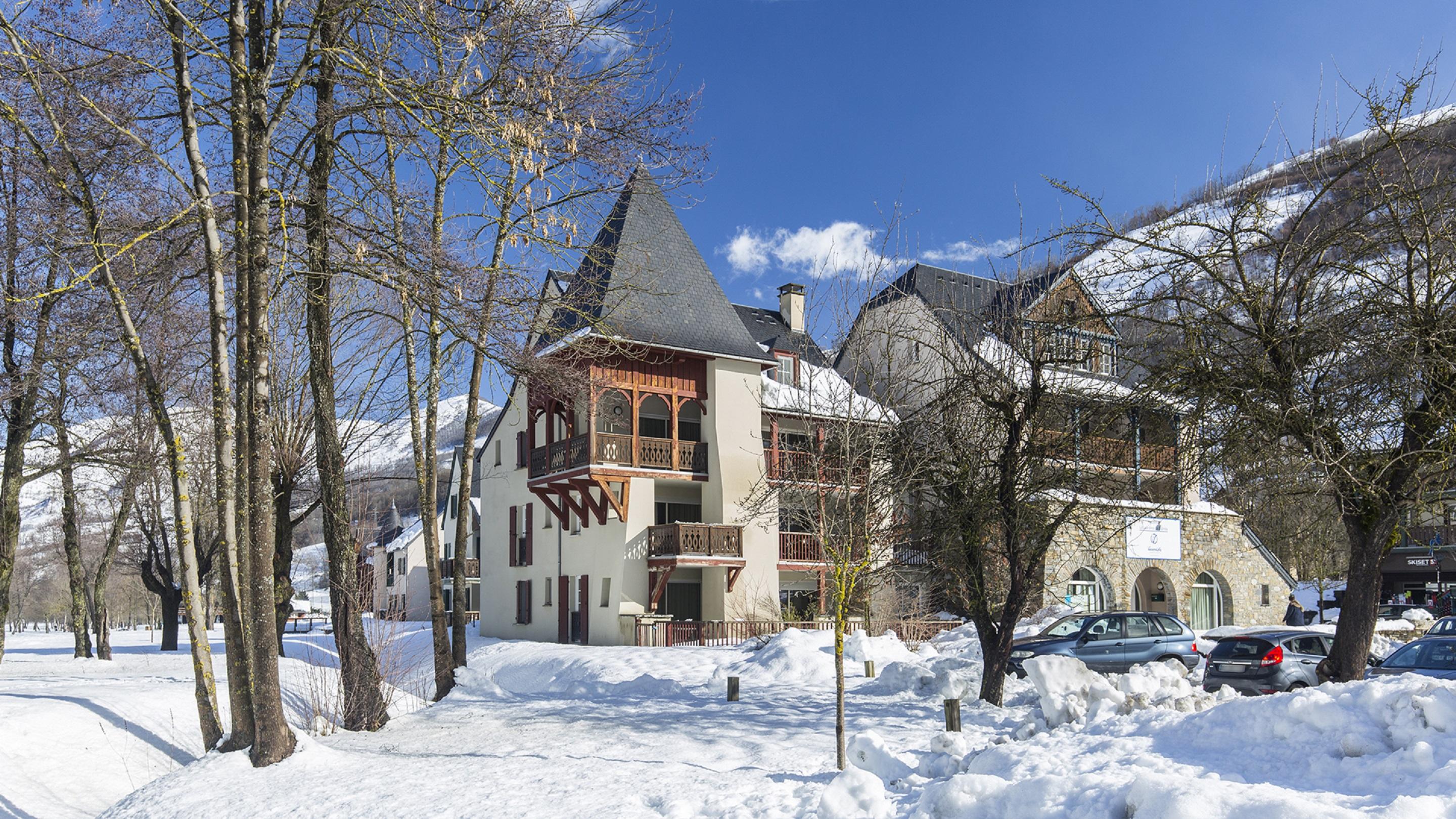 Vacanceole - Les Jardins De Balnea Loudenvielle Exterior foto
